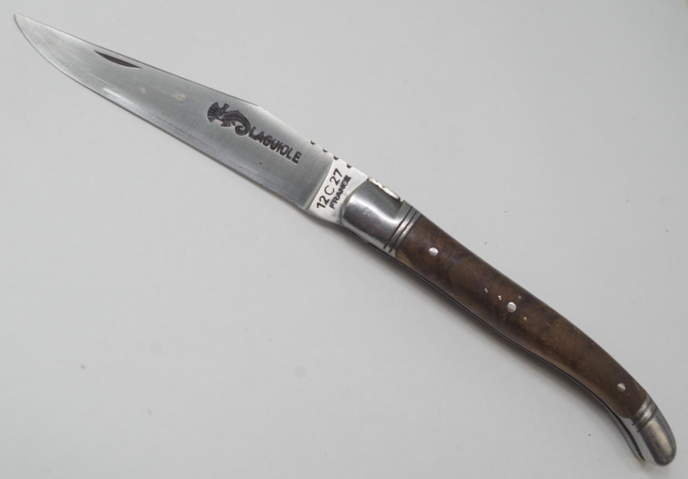 Rare Laguiole La Riviere Pocket Knife France Bee 12C27 - TSA Auction