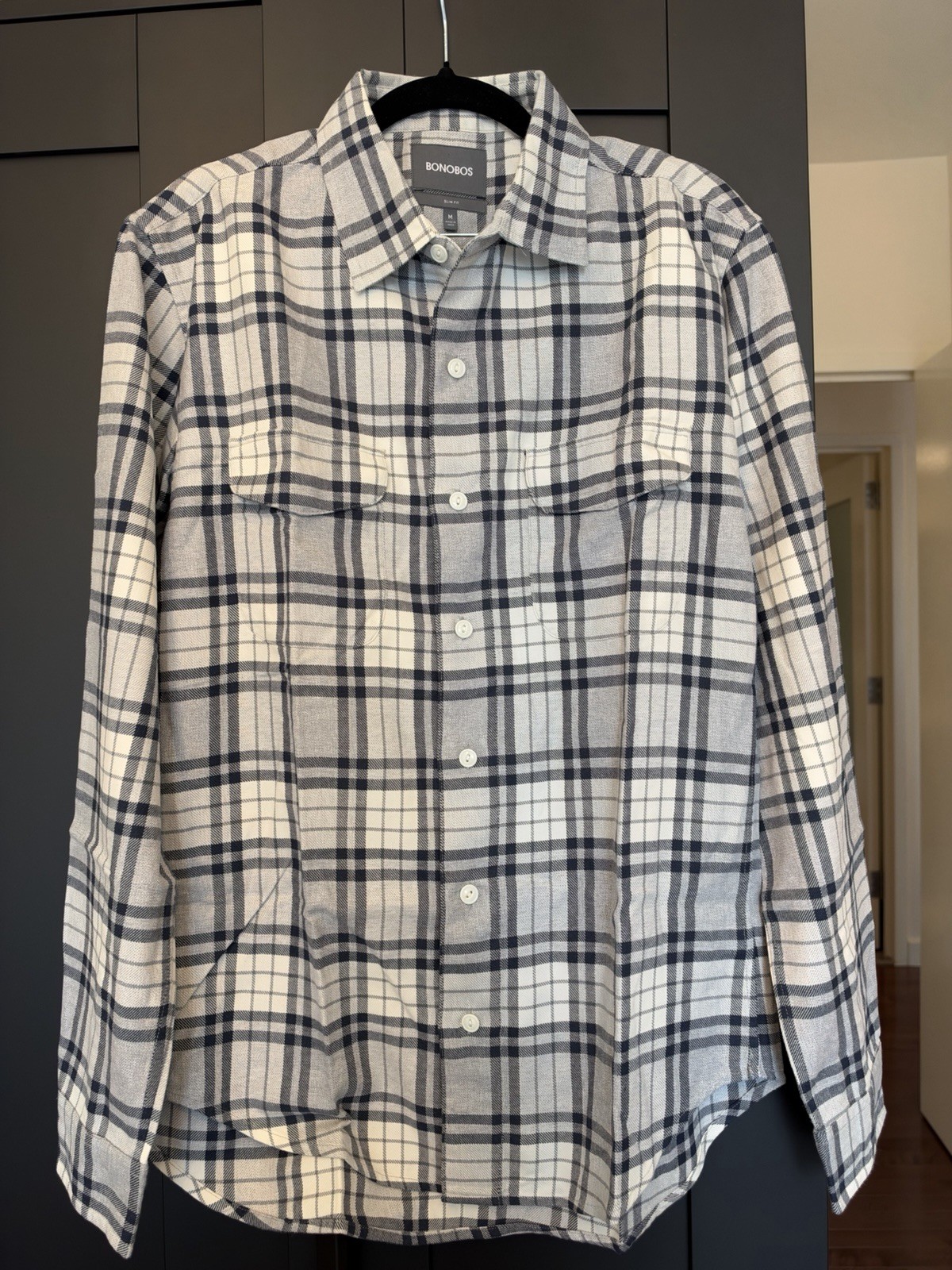 Bonobos Men’s Gray/Blue/White Plaid Point Collar Button-Up Shirt Long Sleeve M Bonobos Men’s Gray/Blue/White Plaid Point Collar Button-Up Shirt Long Sleeve M