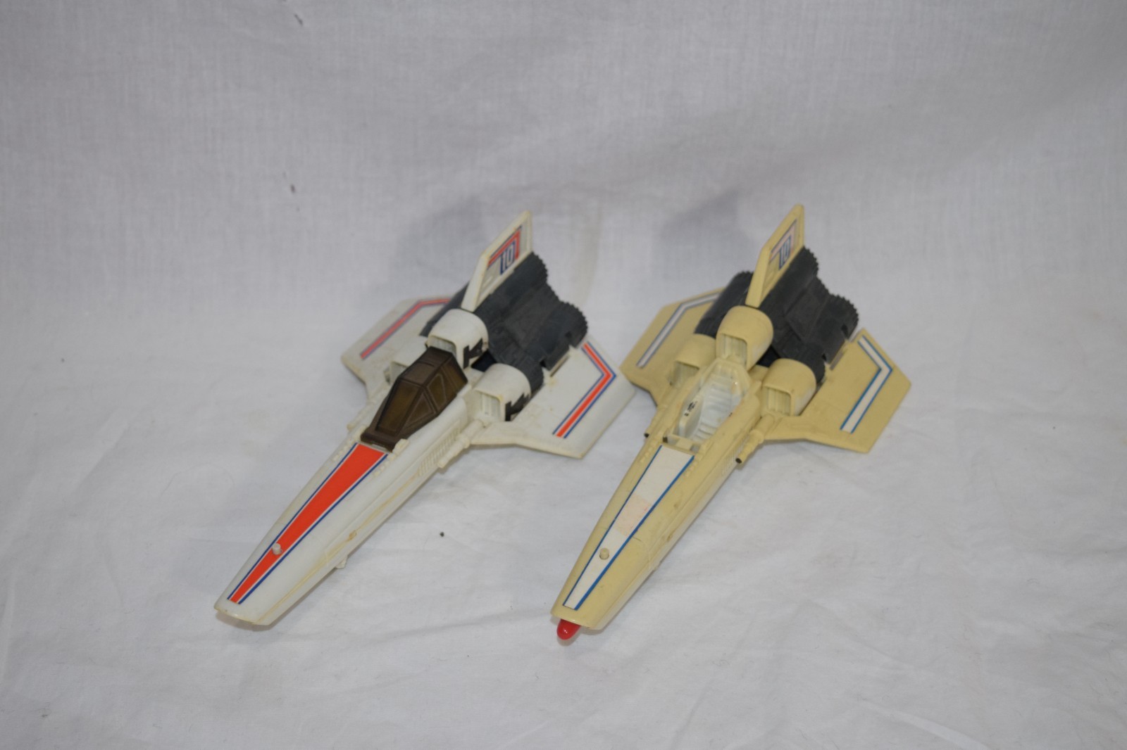 2 Vintage Battlestar Galactica Colonial Vipers 1978 Mattel 2 Vintage Battlestar Galactica Colonial Vipers 1978 Mattel