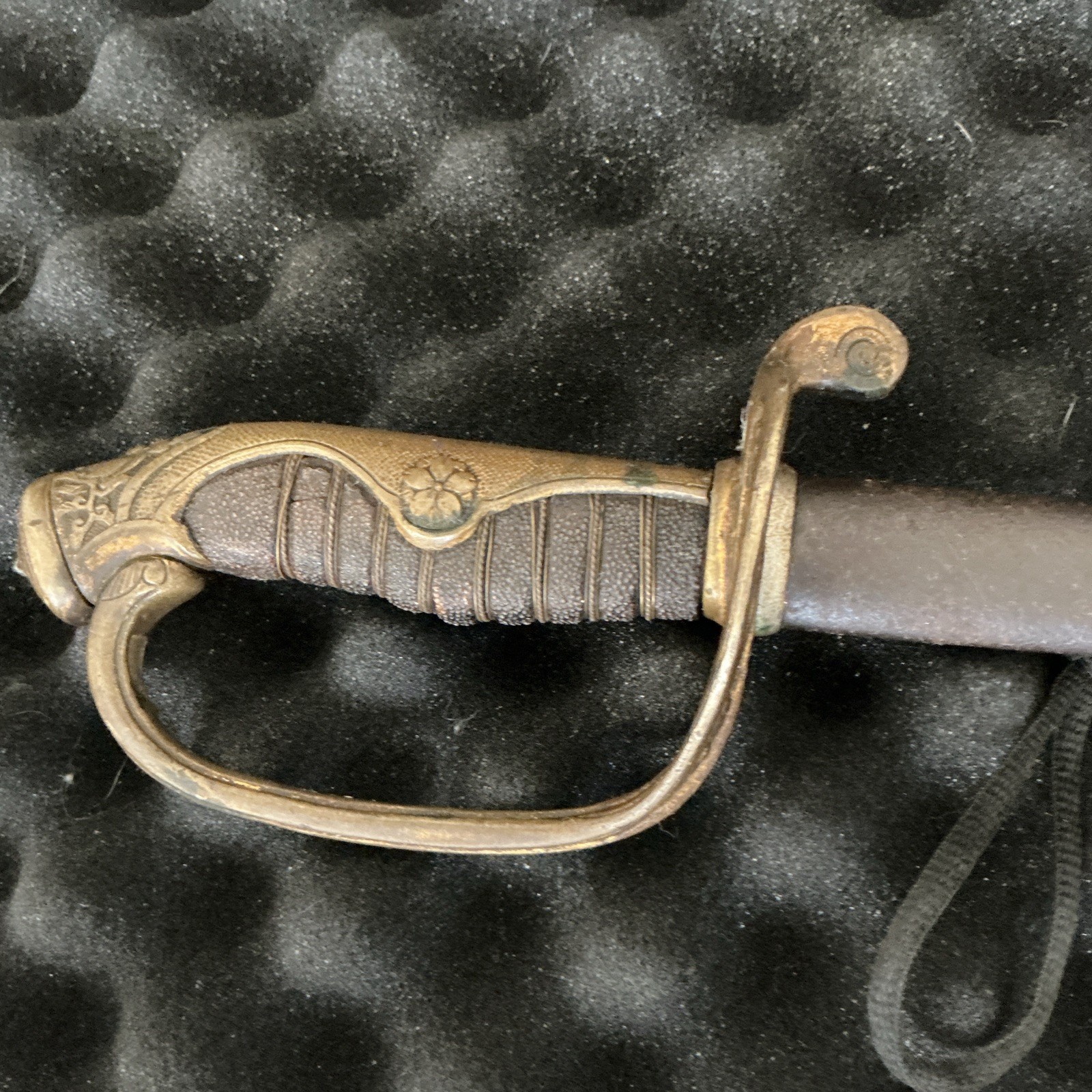 WWII Imperial Japanese Army Type 19 Kyu-Gunto Officer Parade Sword Saber 2-Ring WWII Imperial Japanese Army Type 19 Kyu-Gunto Officer Parade Sword Saber 2-Ring
