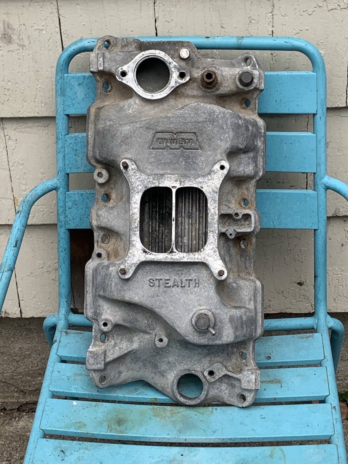 Weiand Stealth Aluminum Intake Manifold 8016 VINTAGE SBC Small Block Chevy Weiand Stealth Aluminum Intake Manifold 8016 VINTAGE SBC Small Block Chevy