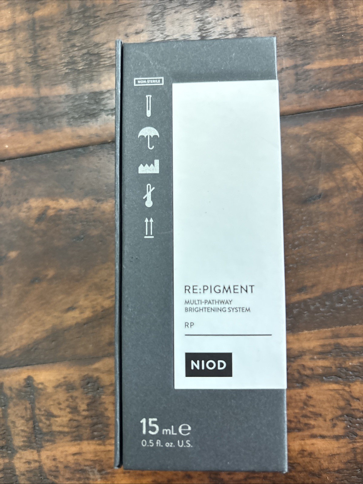 RE: PIGMENT SERUM 15ml Niod Multi Pathway Brifghtening System RE: PIGMENT SERUM 15ml Niod Multi Pathway Brifghtening System