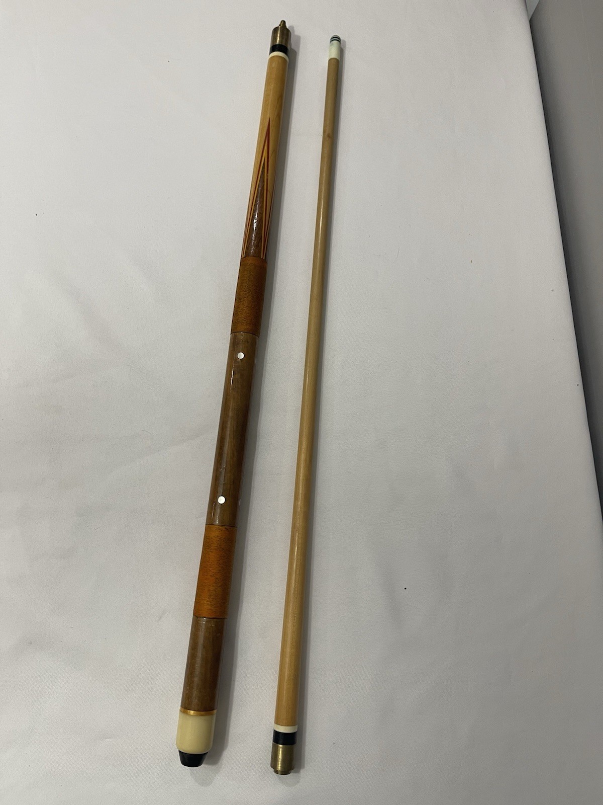 1940’s/1950’s ? Vintage Two-Piece Pool Billiard Cue 1940’s/1950’s ? Vintage Two-Piece Pool Billiard Cue