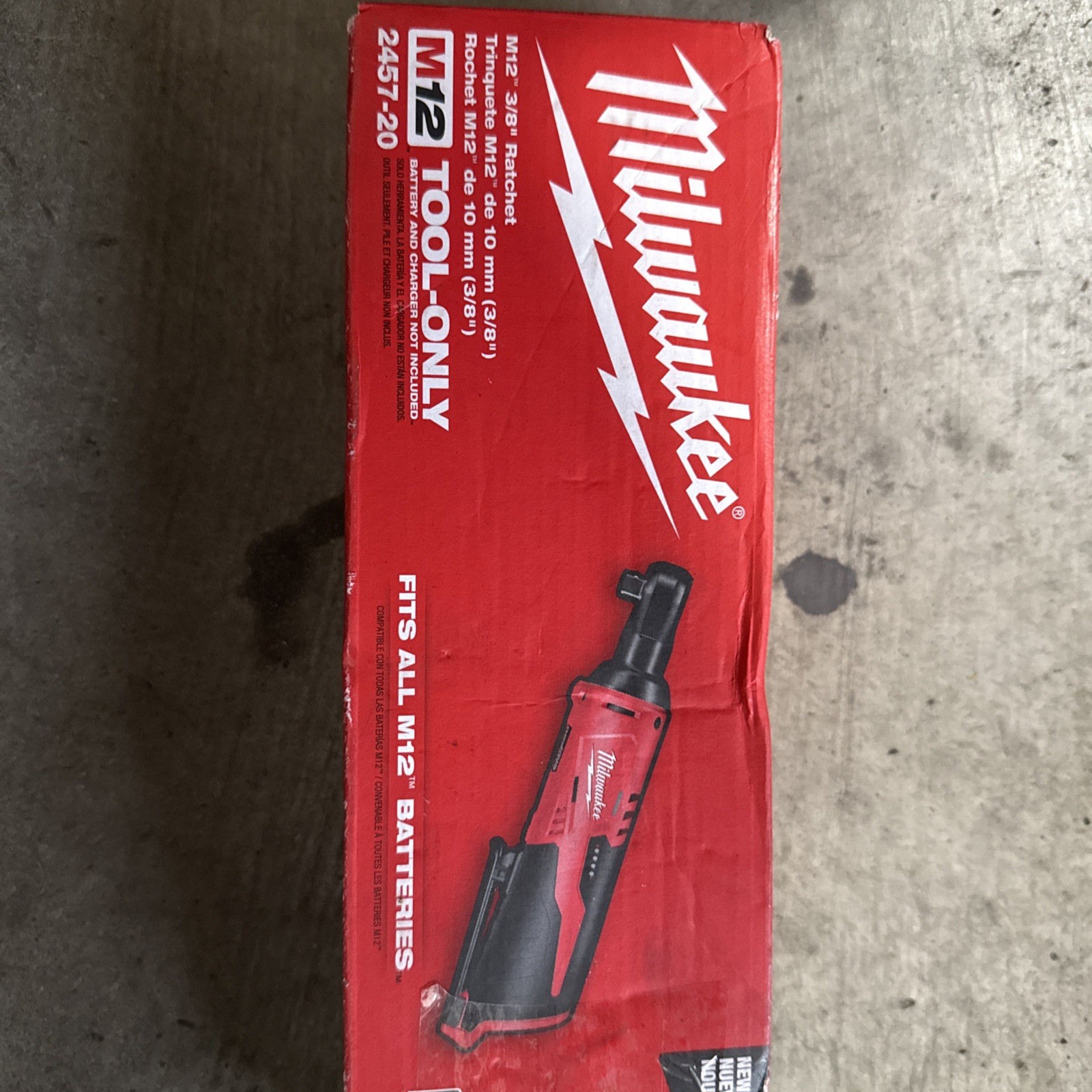 Milwaukee M12 2457-20 12V Li-Ion 3/8\'\' Cordless Ratchet - Red Milwaukee M12 2457-20 12V Li-Ion 3/8\'\' Cordless Ratchet - Red