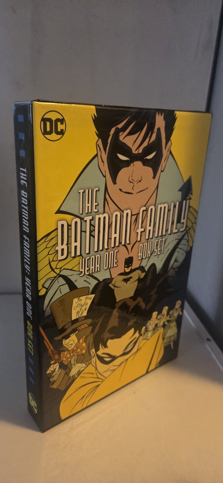 DC Batman Family Batman Family - Year One Box Set