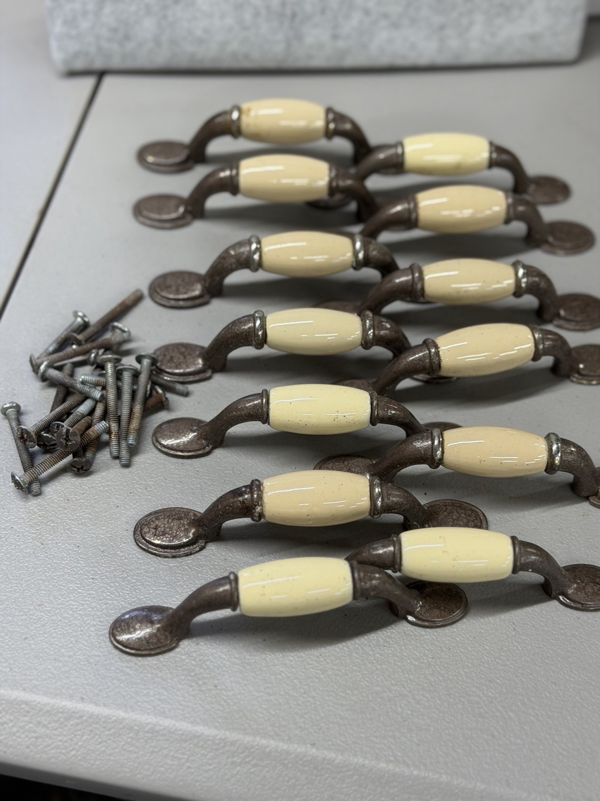 Set of 13 Vintage Antique Brass Almond Ceramic Drawer Pulls 3\ Set of 13 Vintage Antique Brass Almond Ceramic Drawer Pulls 3\