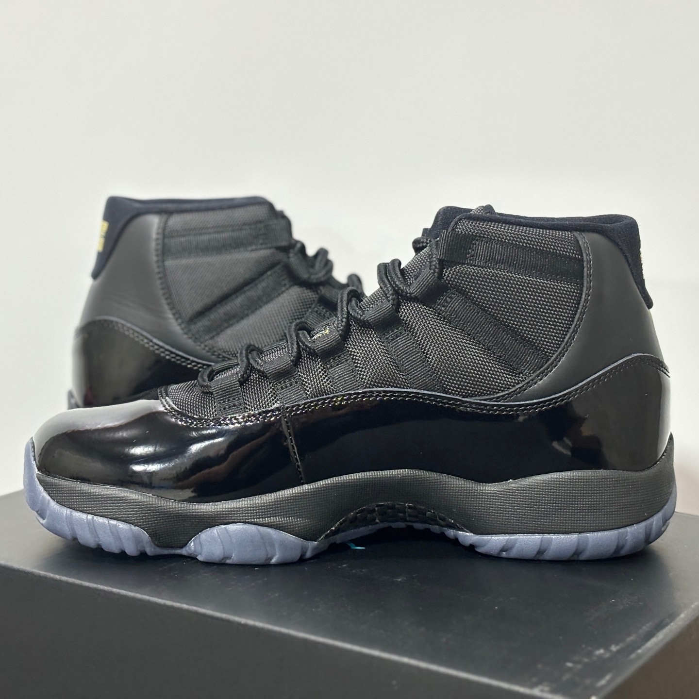 Air Jordan 11 CT8012-047 Retro Gamma Blue Black Blue Men\'s Shoes