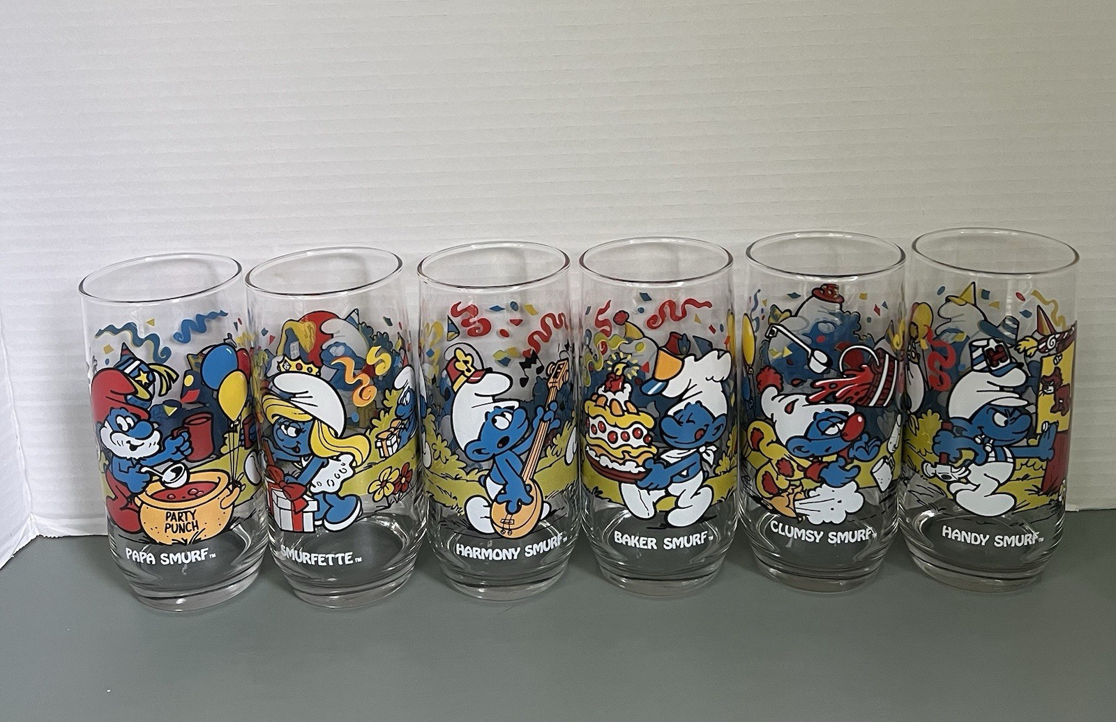 Vintage 1983 Smurfs Glasses Complete Set of 6 Peyo Wallace Berrie Smurf