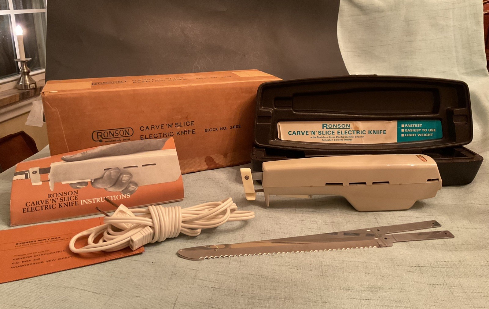 Vintage Ronson *Carve ‘N Slice* Electric Knife~Tungsten Blades~Works great