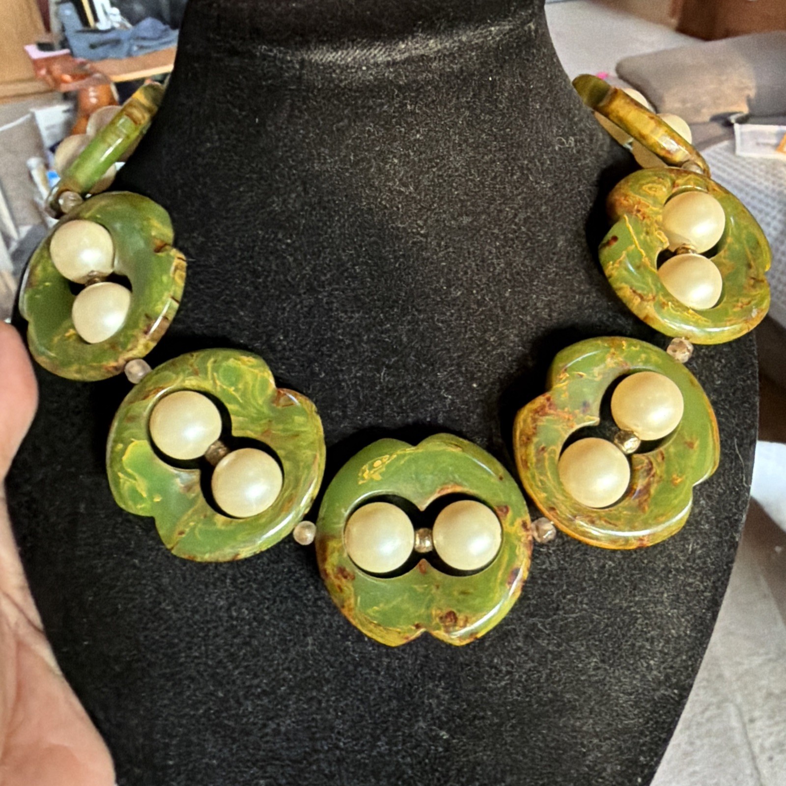 Vintage OOAK Rare 102g Spinach Green Brown Bakelite Necklace Choker Chunky Beads Vintage OOAK Rare 102g Spinach Green Brown Bakelite Necklace Choker Chunky Beads
