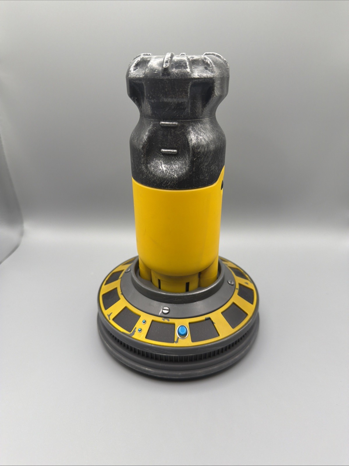 ThinkGeek Limited Edition Fallout Fusion Core ThinkGeek Limited Edition Fallout Fusion Core