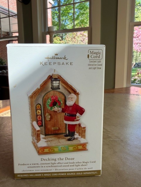 2011 Hallmark Keepsake Decking the Door Ornament Magic NEW