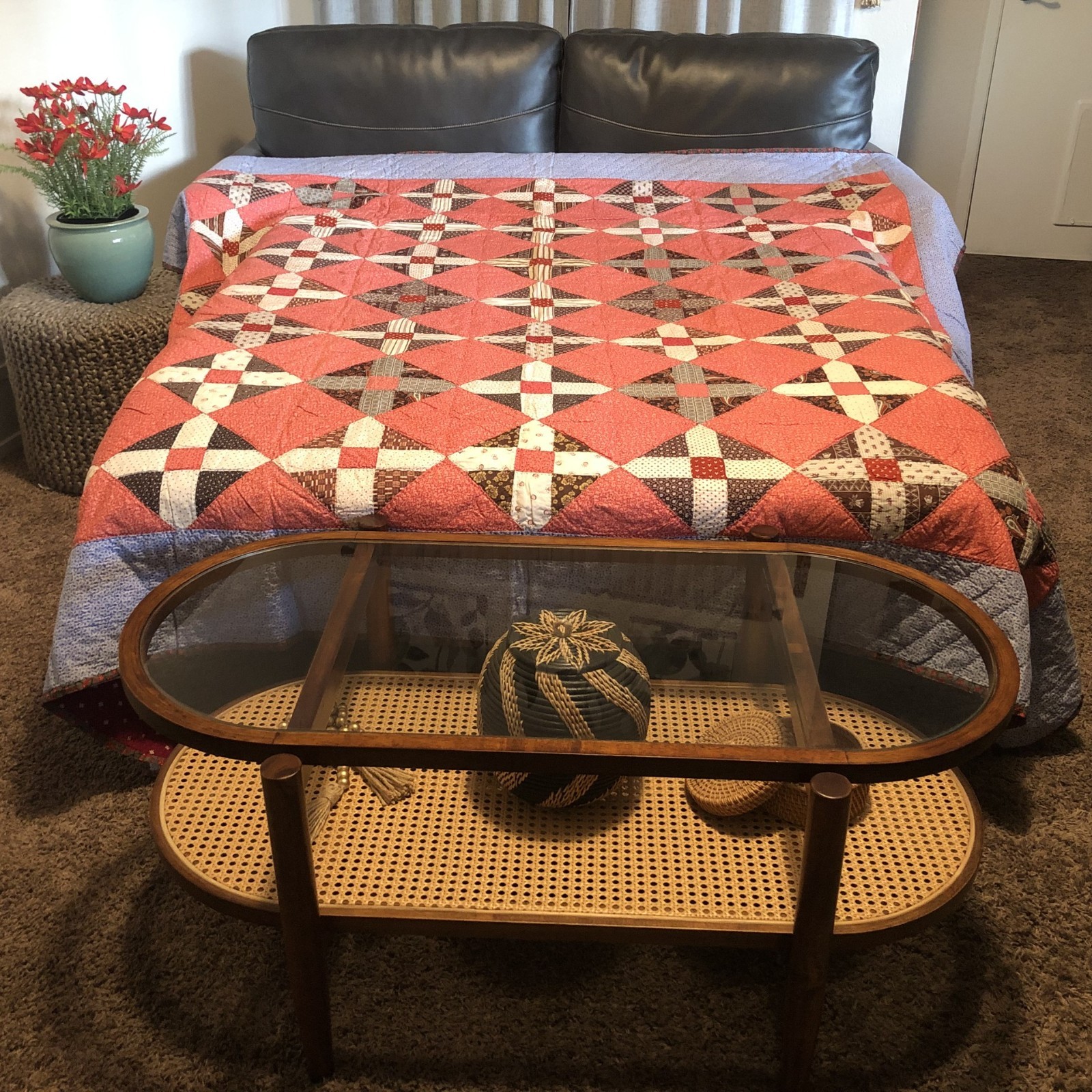 SUPERB Late 1800\'s Antique Handmade Patchwork Quilt, Beautiful Backing 84\