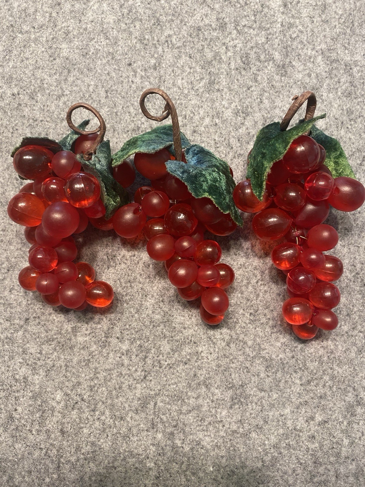 Vintage lucite grape clusters 5