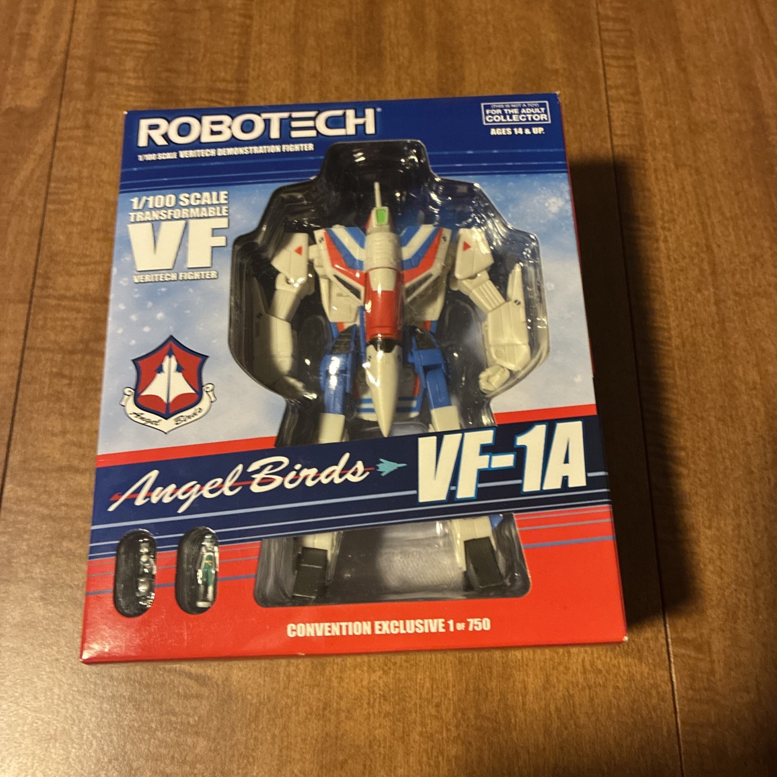 SDCC 2018 Exclusive Robotech VF-1A 1/100 Scale ANGEL BIRDS NIB-Last one SDCC 2018 Exclusive Robotech VF-1A 1/100 Scale ANGEL BIRDS NIB-Last one