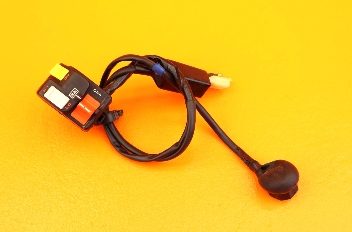 1986 - 1989 Honda TRX250R Handlebar Light Kill Switch 35200-HB9-020
