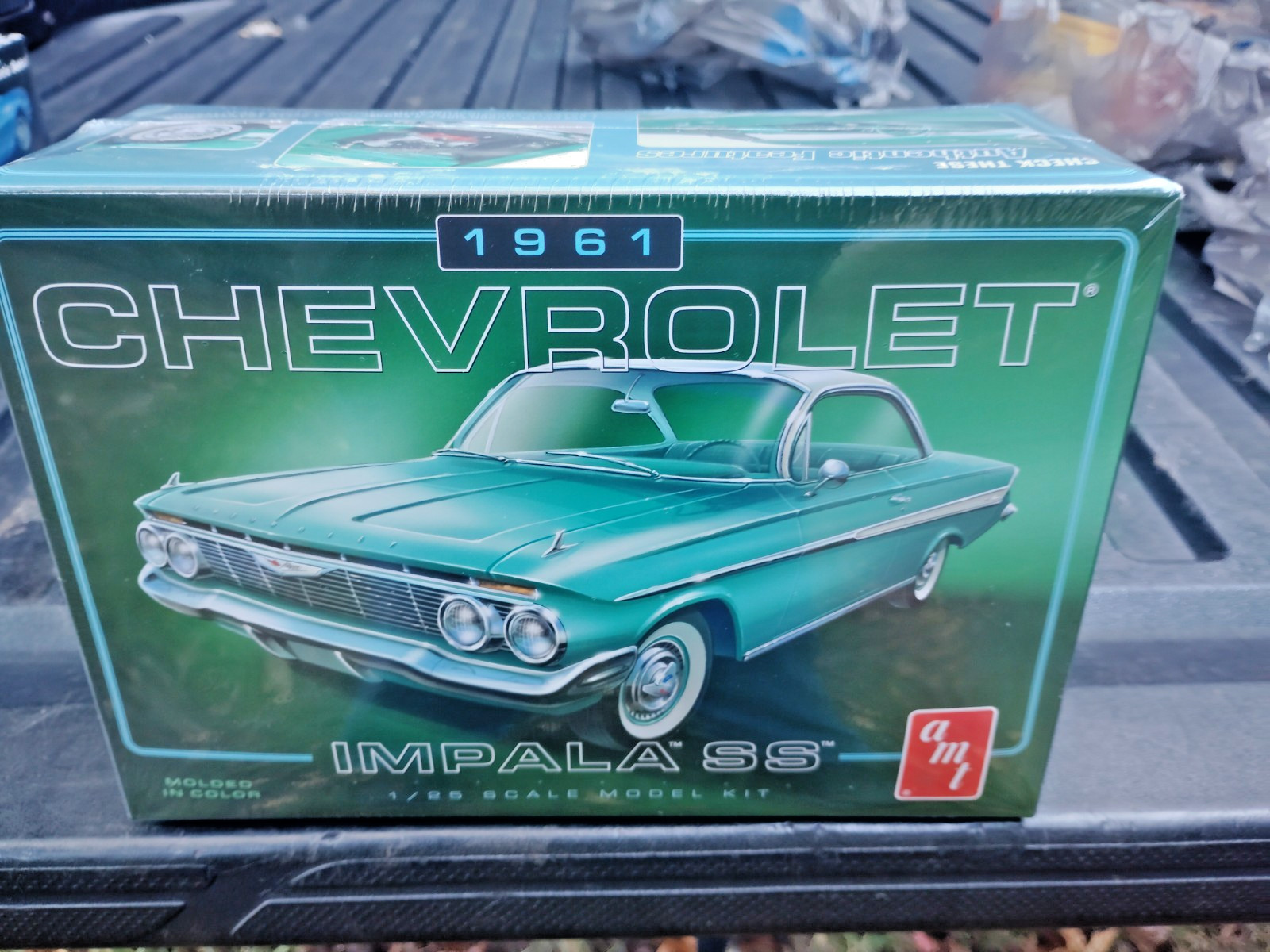 AMT  1961 Chevrolet IMPALA SS--New Sealed Kit-Hard To Find Exclusive 