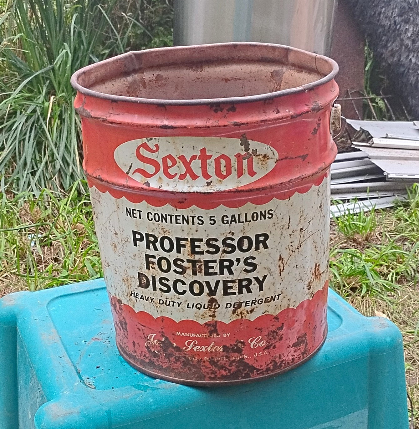 Sexton Vintage Professor Foster\'s Discovery 5 Gallon Metal Can Red/White Gas