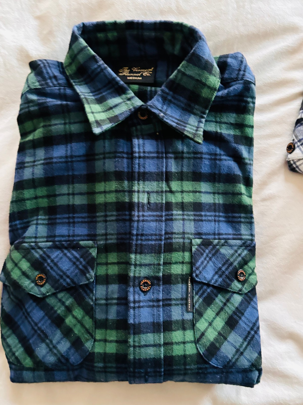 The Vermont Country Store Flannel Navy Check Cotton Long Sleeve Mens Medium The Vermont Country Store Flannel Navy Check Cotton Long Sleeve Mens Medium