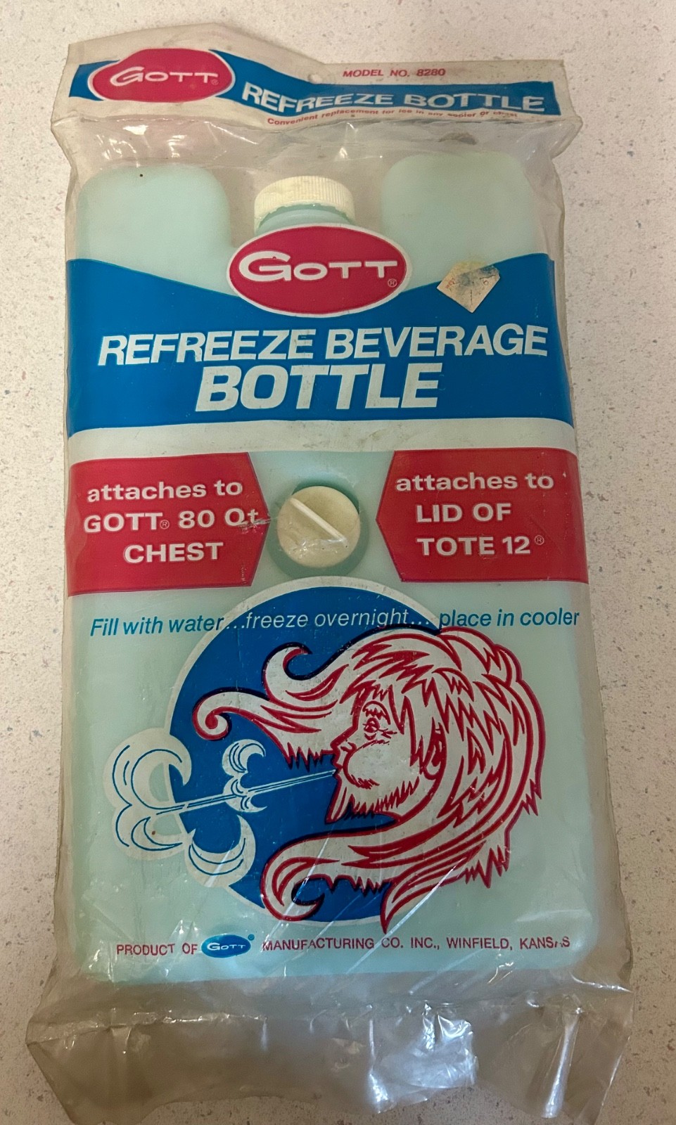 Vintage Gott Refreeze Beverage Bottles # 8280 Cooler Ice Pack screw in Vintage Gott Refreeze Beverage Bottles # 8280 Cooler Ice Pack screw in