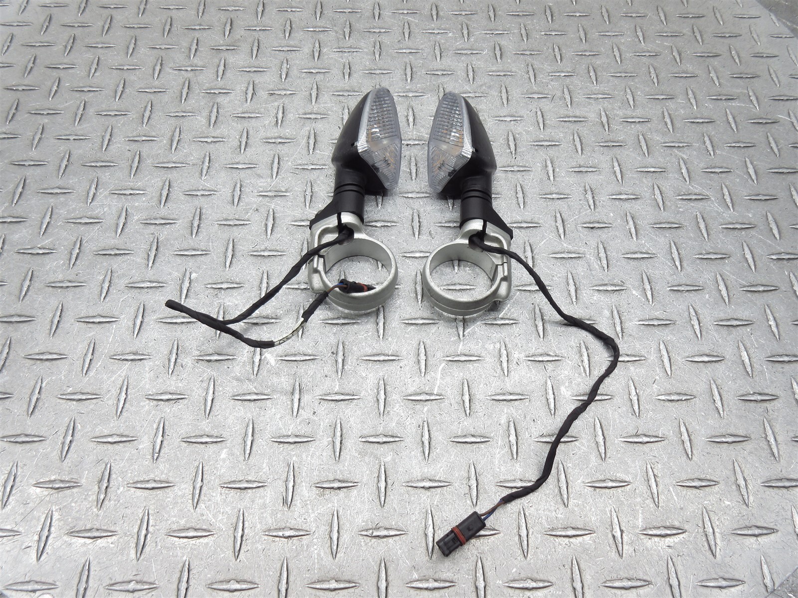 2018 17-20 BMW R Nine T Urban Front Turn Signal Flasher Indicator Light Lamp Set