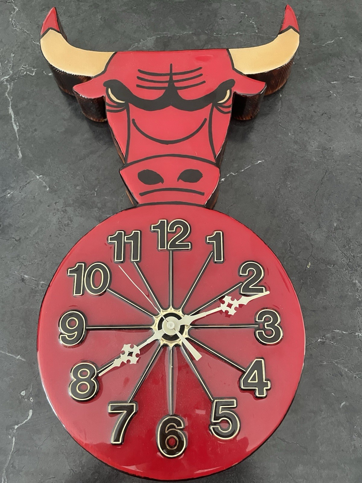 1980\'s Chicago Bulls Working Clock  **NBA/Vintage/Michael Jordan Era**