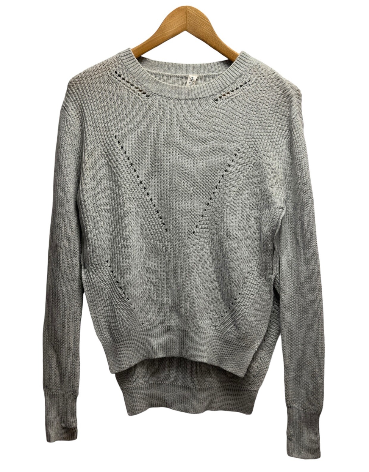Lululemon Womens Sz 4 Seva Crewneck 100% Merino Wool Perforated Gray Sweater euc Lululemon Womens Sz 4 Seva Crewneck 100% Merino Wool Perforated Gray Sweater euc