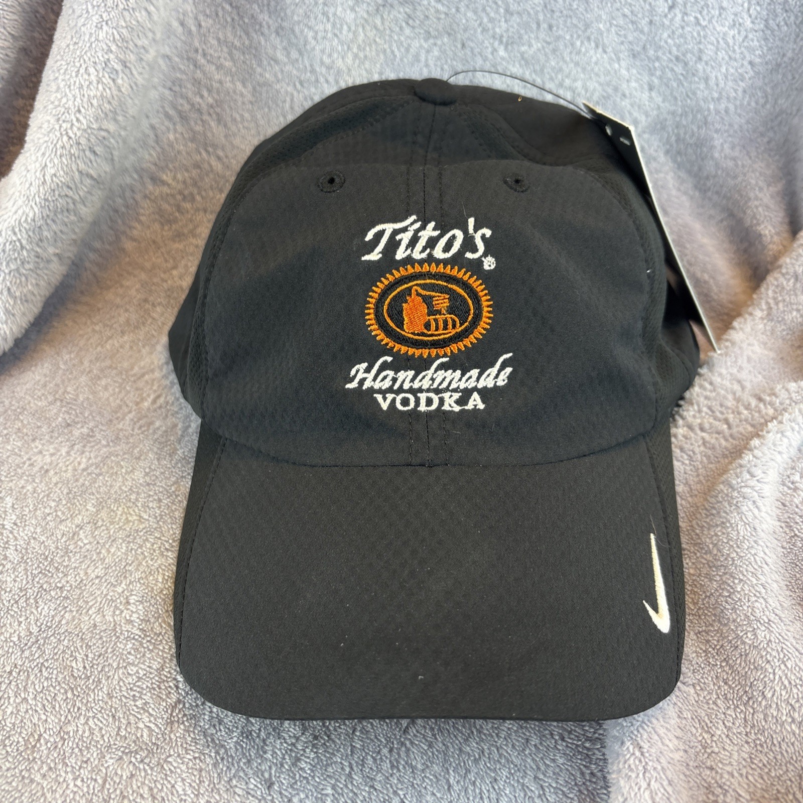 Nike Heritage 86 Dri-FIT Tito’s Handmade Vodka Black Golf Hat NWT T19
