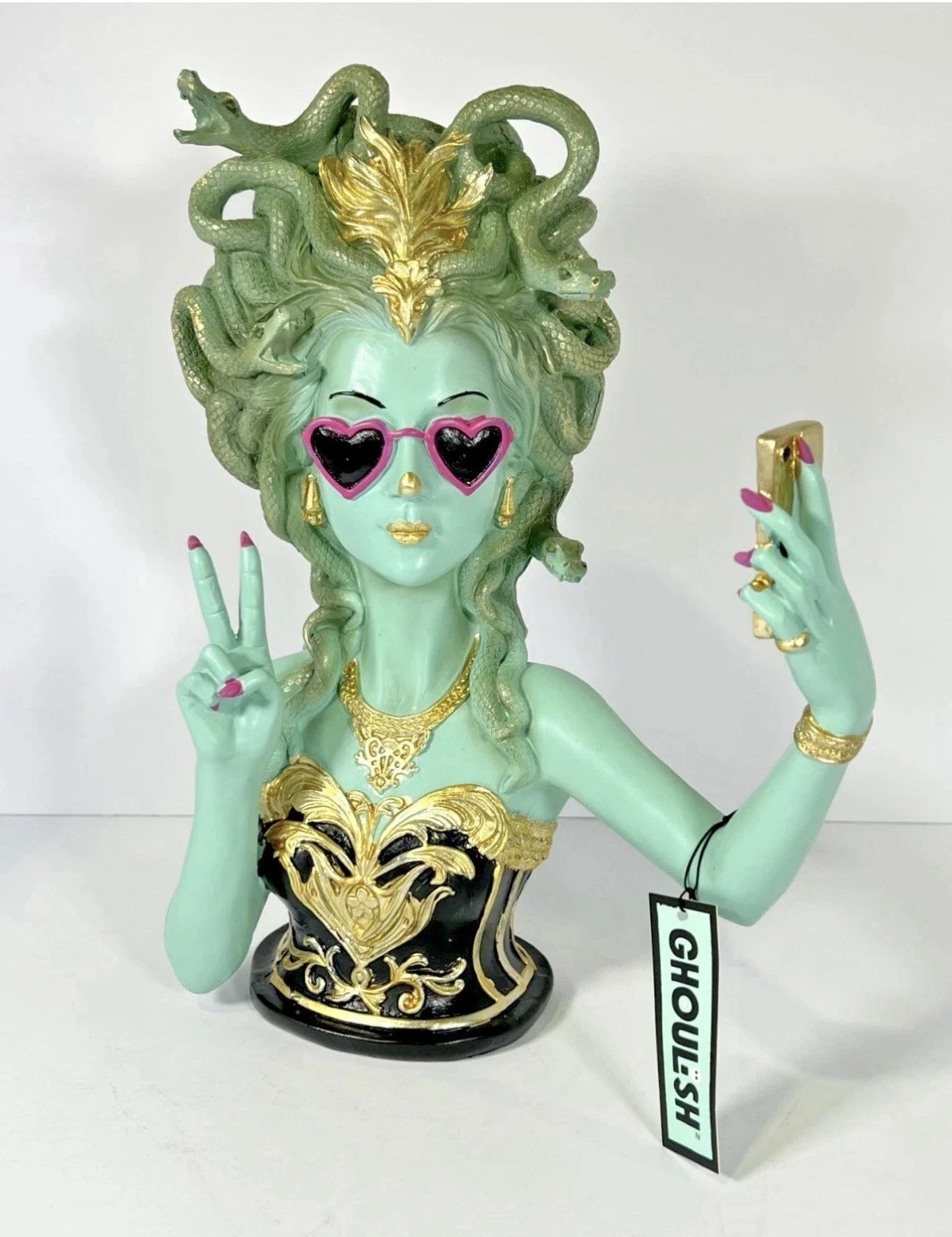 Ghoulish Medusa Selfie Bust Figurine Gold Glam Heart Sunglasses New Halloween