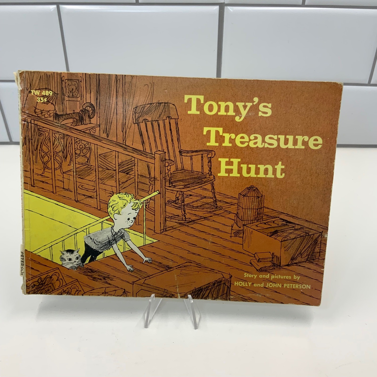 Tony\'s Treasure Hunt Holly John Peterson Scholastic Paperback 1968 Vintage Tony\'s Treasure Hunt Holly John Peterson Scholastic Paperback 1968 Vintage