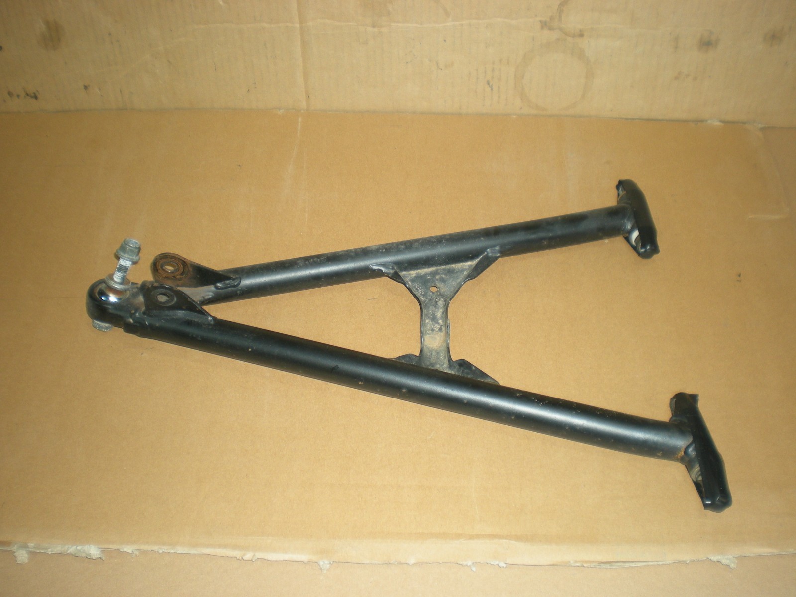 2015 Polaris 600 Switchback Pro S Lower R.H. Control Arm Assy., P/N 2205672-458