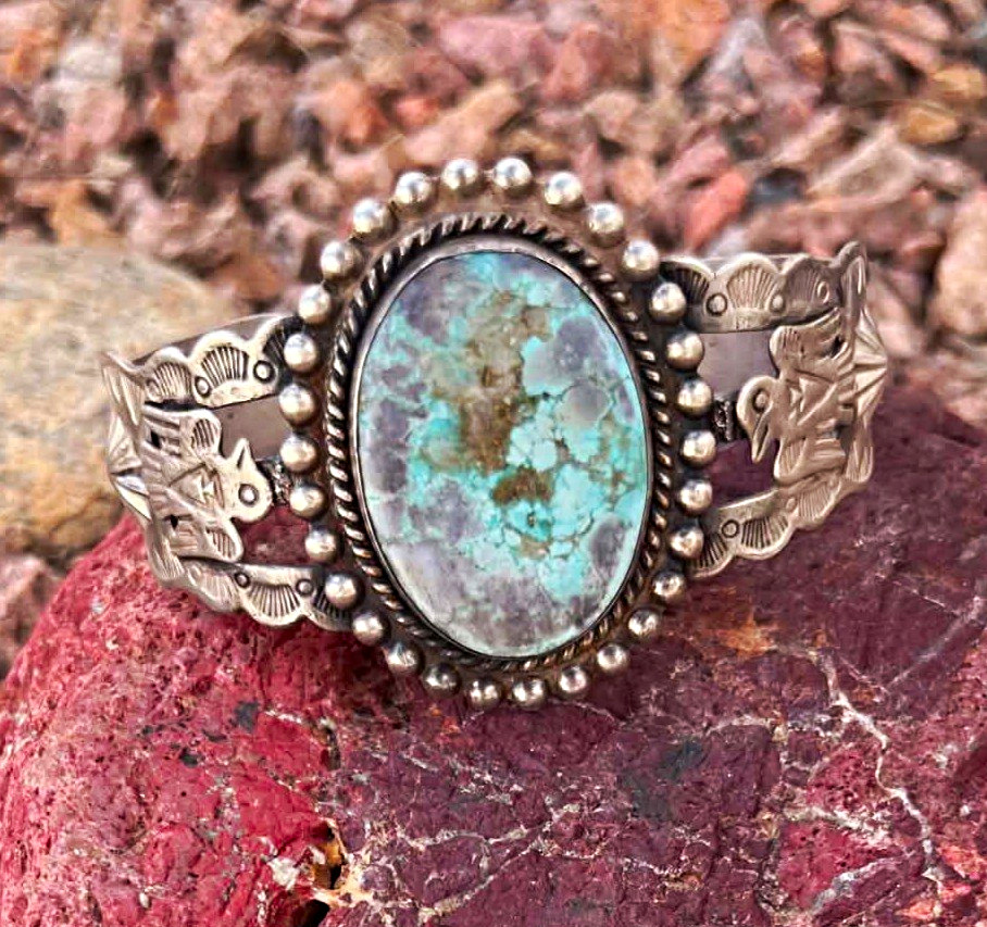 Vintage Native American Navajo Sterling Silver Thunderbird Turquoise Cuff 33.2g Vintage Native American Navajo Sterling Silver Thunderbird Turquoise Cuff 33.2g