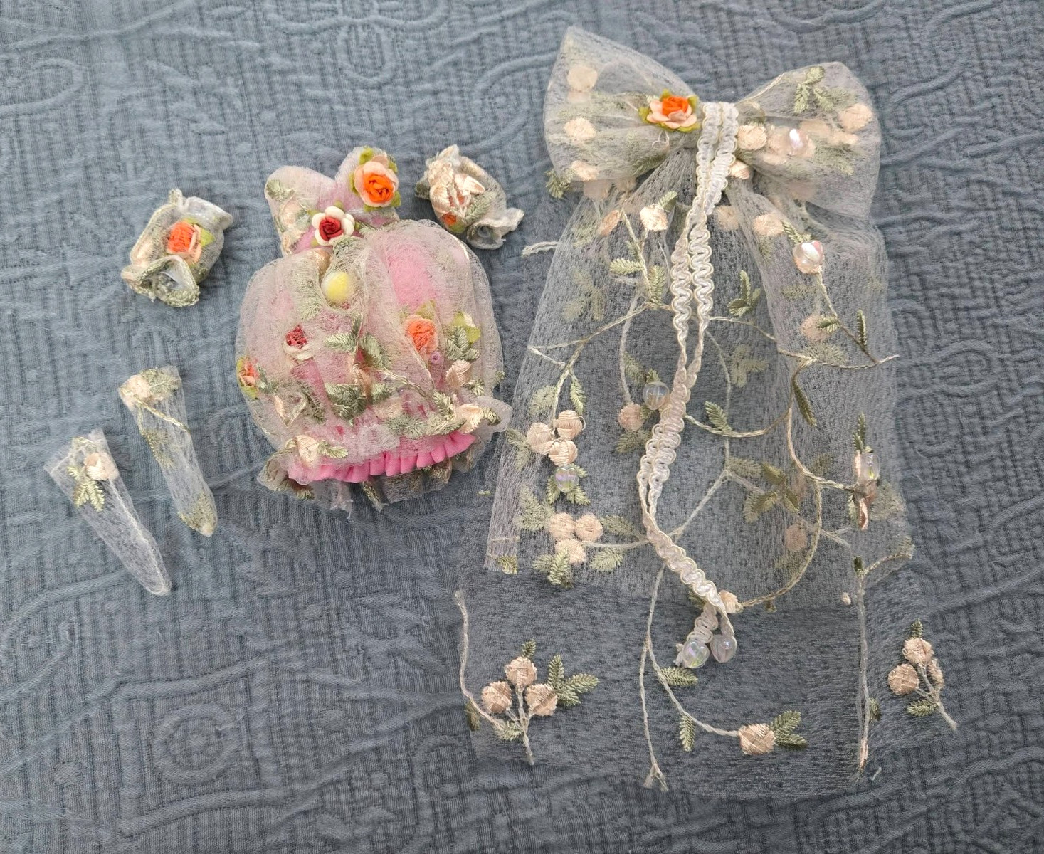 Blythe doll custom fancy tulip poof lace floral dress socks head bow Blythe doll custom fancy tulip poof lace floral dress socks head bow