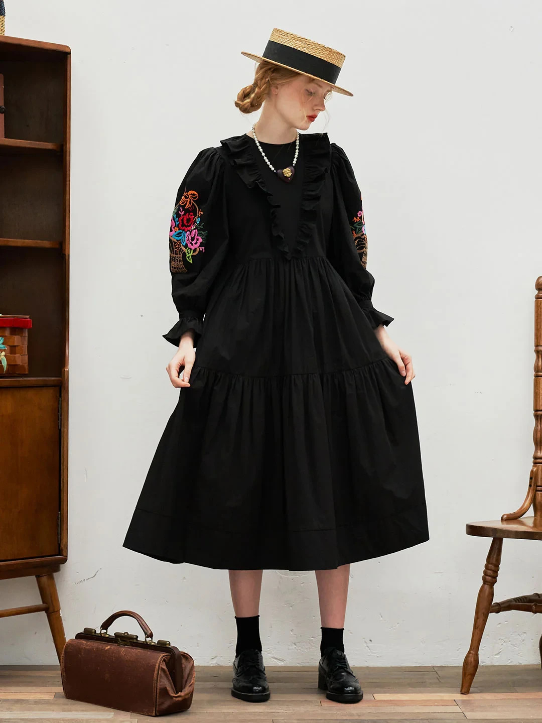 UNLOGICAL POEM NWT $259 Puff Sleeve Embroidered Midi A-Line Dress Size Medium