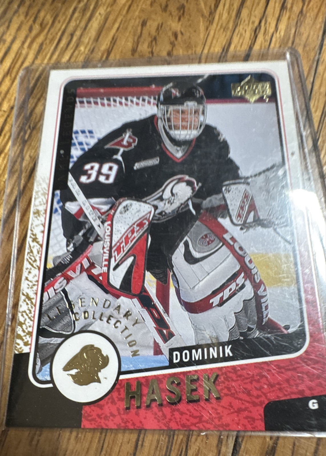 2000-01 Upper Deck Legends - Dominik Hasek #16 LegendaryCollection Gold 363 /375 2000-01 Upper Deck Legends - Dominik Hasek #16 LegendaryCollection Gold 363 /375