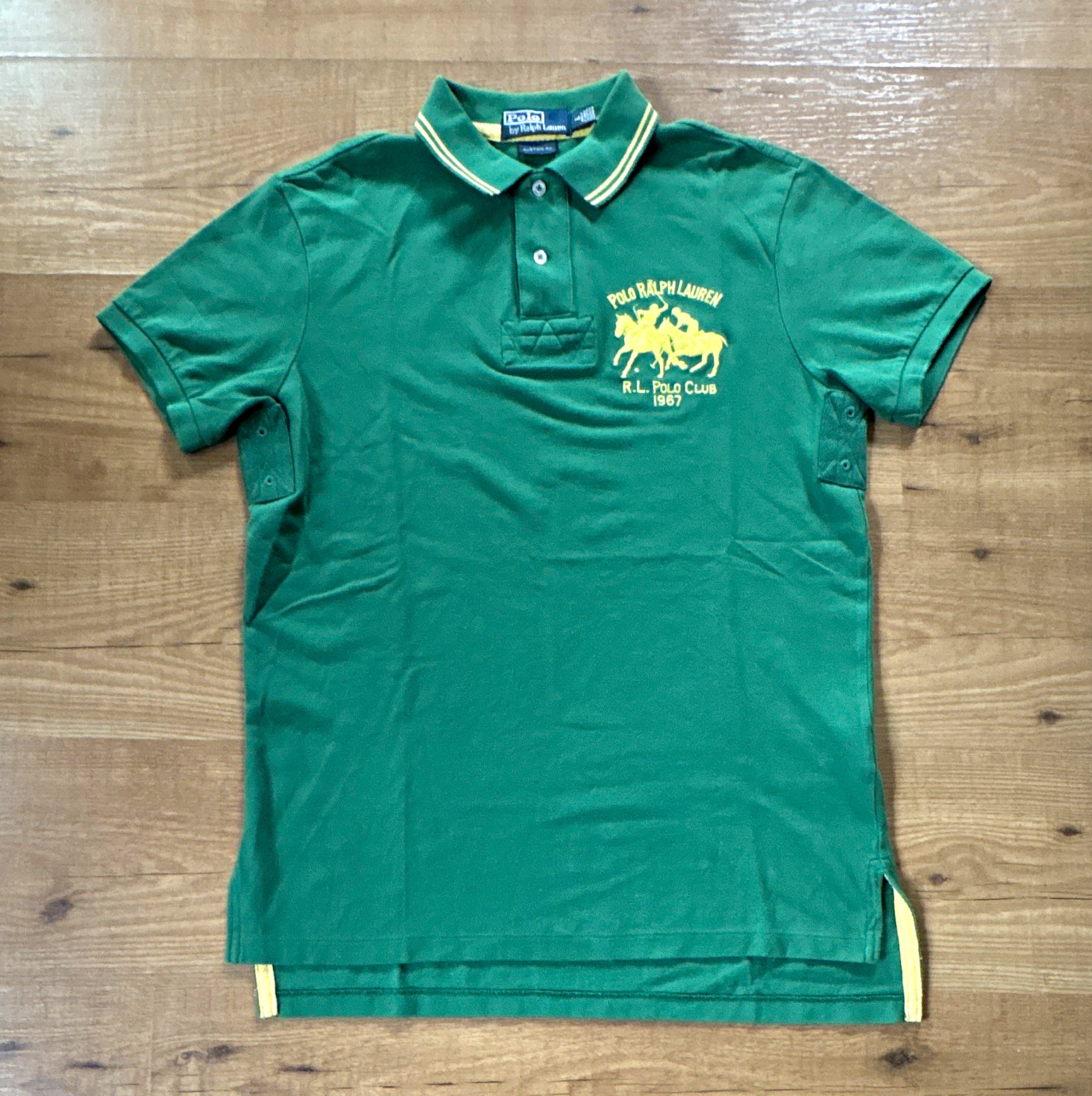 Vintage Polo Ralph Lauren M Green Custom Fit Short Sleeve Polo Embroidered Logo Vintage Polo Ralph Lauren M Green Custom Fit Short Sleeve Polo Embroidered Logo