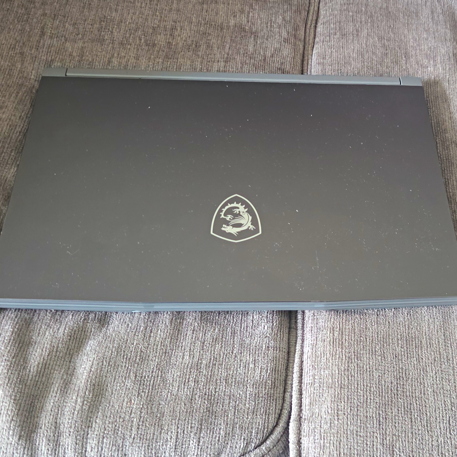 MSI Thin A15 15.6\ MSI Thin A15 15.6\