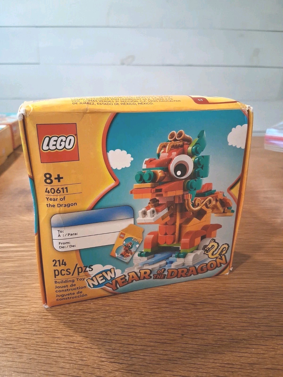 Lego 40611 2024 Year of the Dragon Chinese New Year Set - Box Wear Lego 40611 2024 Year of the Dragon Chinese New Year Set - Box Wear
