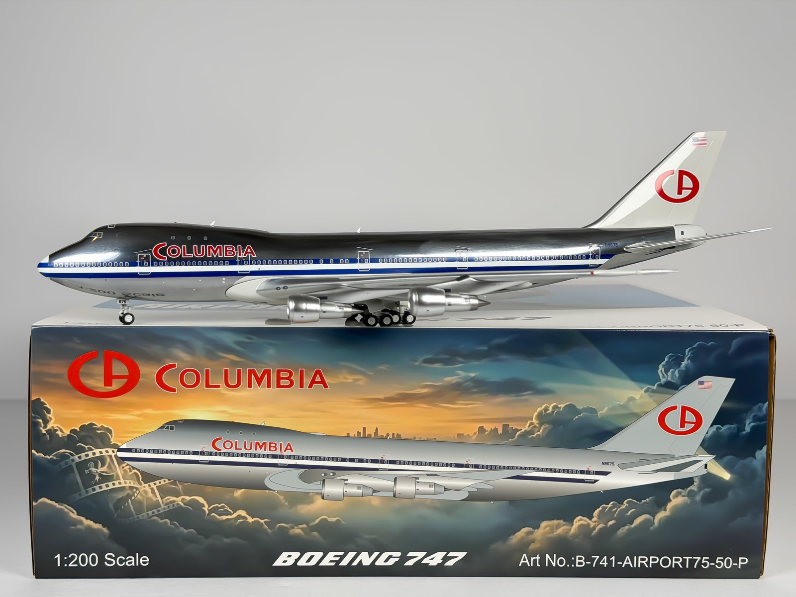 InFlight200 1:200 Columbia Boeing 747-100 N9675