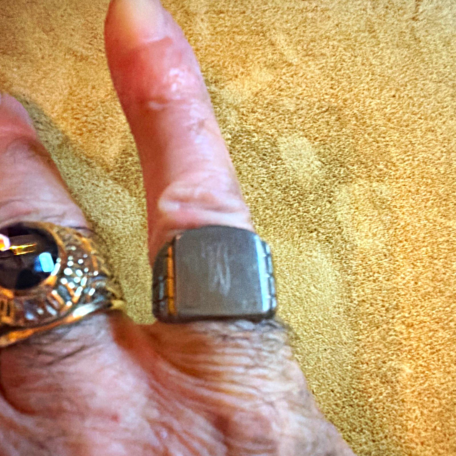 Antique Men\'s Sterling Silver Engraved Signet Ring Monogram Initial W Size 9 Antique Men\'s Sterling Silver Engraved Signet Ring Monogram Initial W Size 9