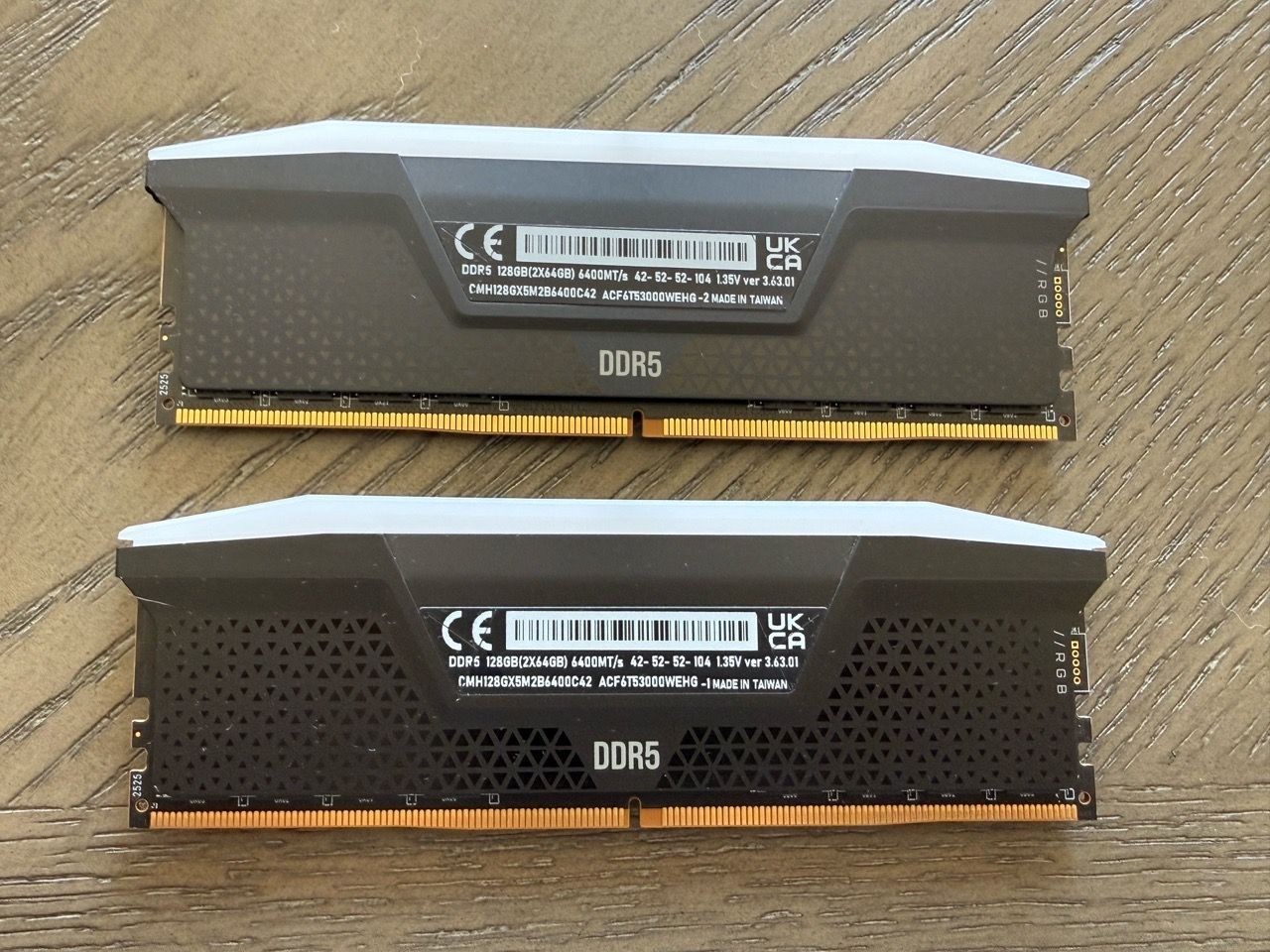 CORSAIR Vengeance RGB DDR5 128GB (2 x 64GB) Up to 6400MHz CMH128GX5M2B6400C42 CORSAIR Vengeance RGB DDR5 128GB (2 x 64GB) Up to 6400MHz CMH128GX5M2B6400C42