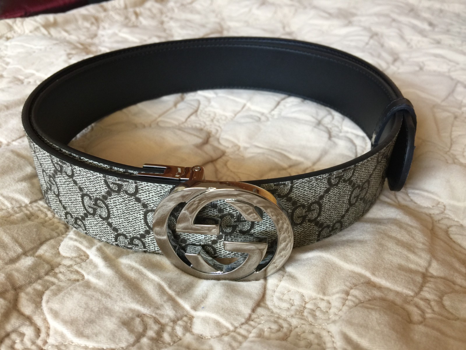 Gucci GG Logo Reversible Buckle Belt Size 95cm Fits 32-34 Waist