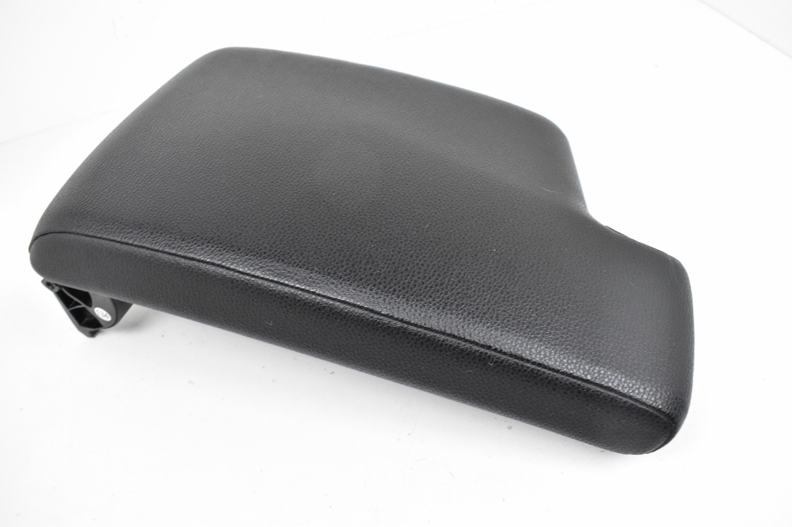 2006-2011 BMW E90 E92 Center Console Black Leather Cover Lid Armrest OEM 2006-2011 BMW E90 E92 Center Console Black Leather Cover Lid Armrest OEM