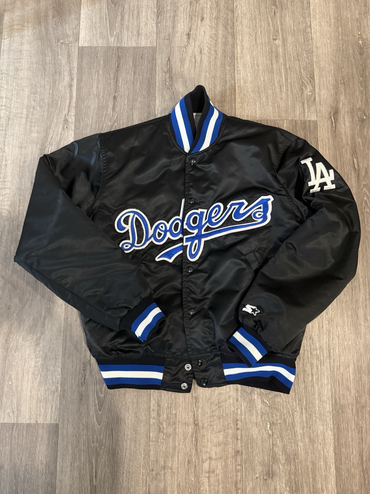 Starter Los Angeles Dodgers Diamond Collection MLB Satin Jacket Size M Black Starter Los Angeles Dodgers Diamond Collection MLB Satin Jacket Size M Black