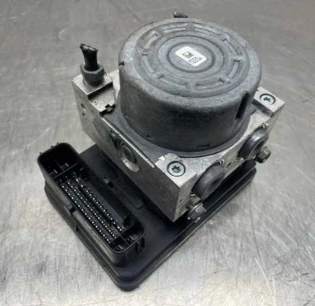 2021-2022 Honda Accord ABS Control Module Anti Lock Brake Pump Assembly OEM