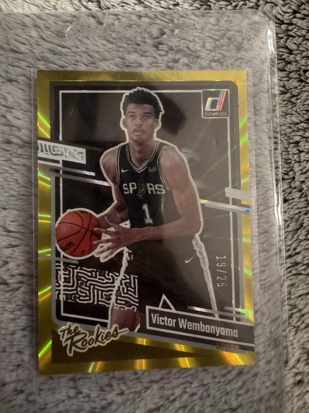 Panini Donruss 2023-24 The Rookies Victor Wembanyama Rookie #19/25 Spurs