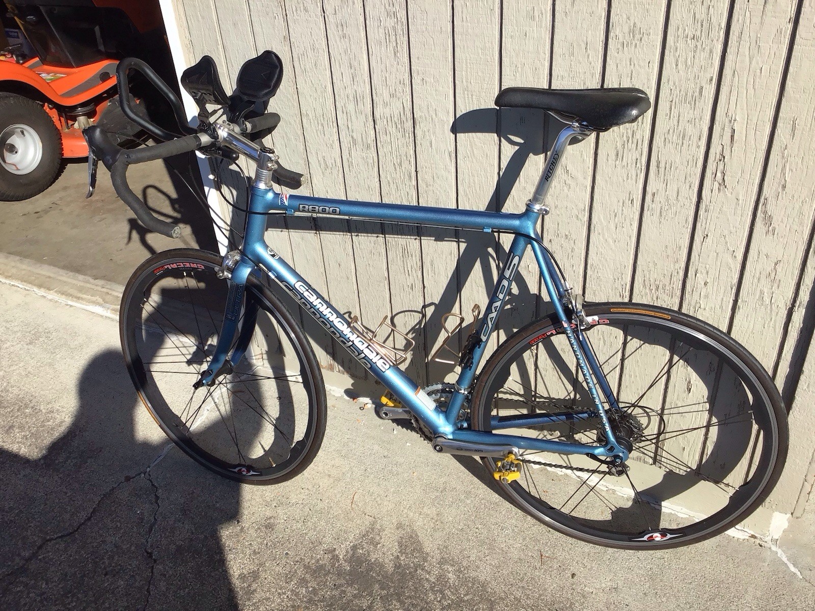 Cannondale R800 1999 60cm Blue Road Bike 700C 20-Speed Caliper w/ Aerobars Cannondale R800 1999 60cm Blue Road Bike 700C 20-Speed Caliper w/ Aerobars