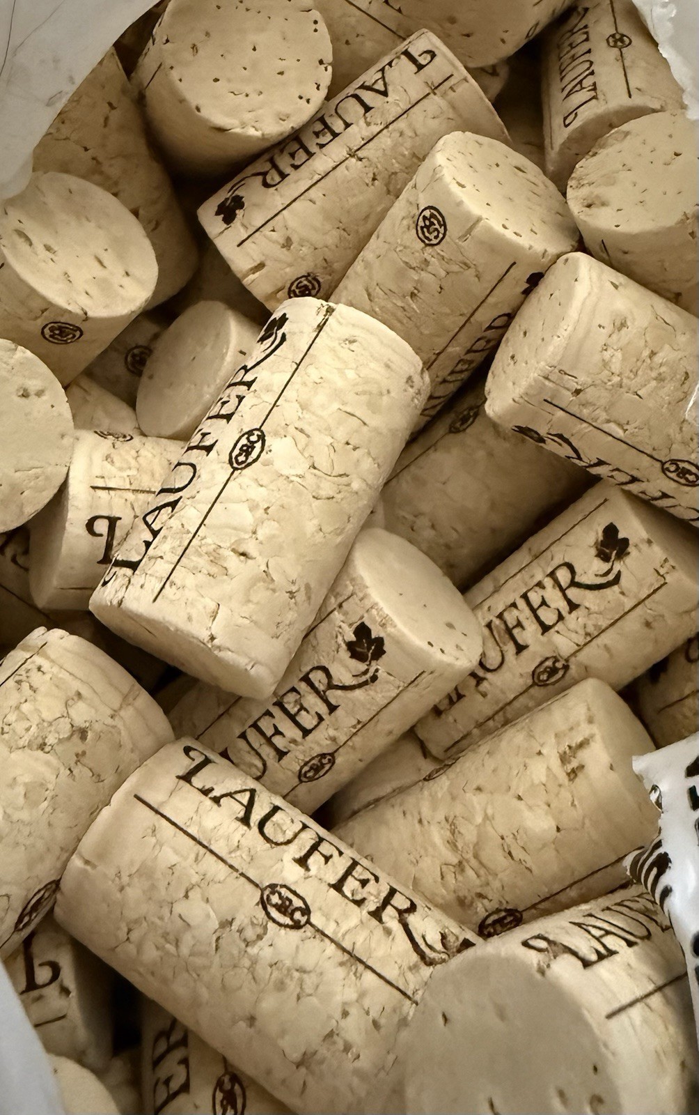 New Wine Corks Factory Sealed Package 1,000 Lot Bags High Quality Crafting