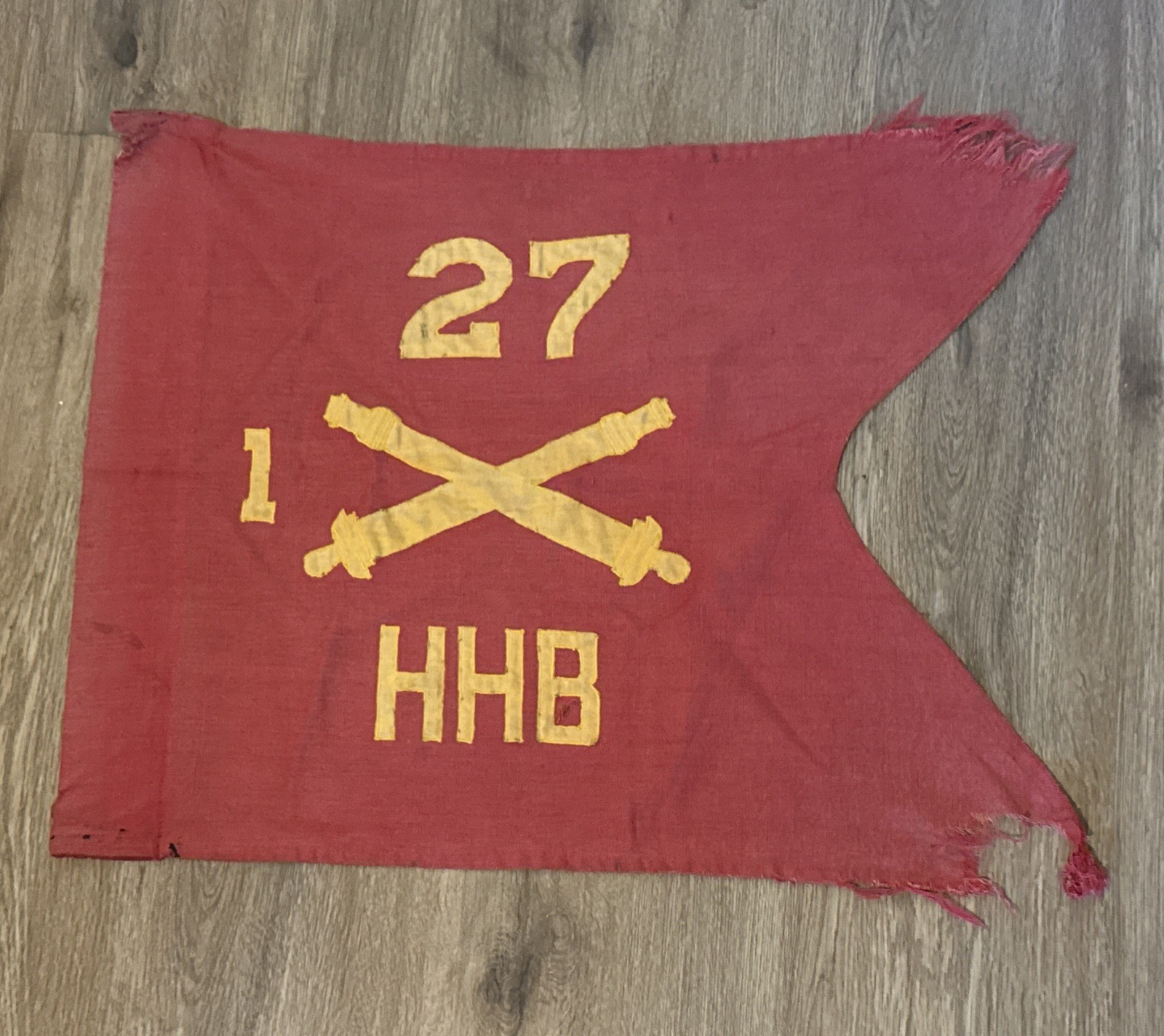 Vtg US Army Swallowtail Guidon Pennant Flag  HHB 1st Battalion 27 Field Cannons