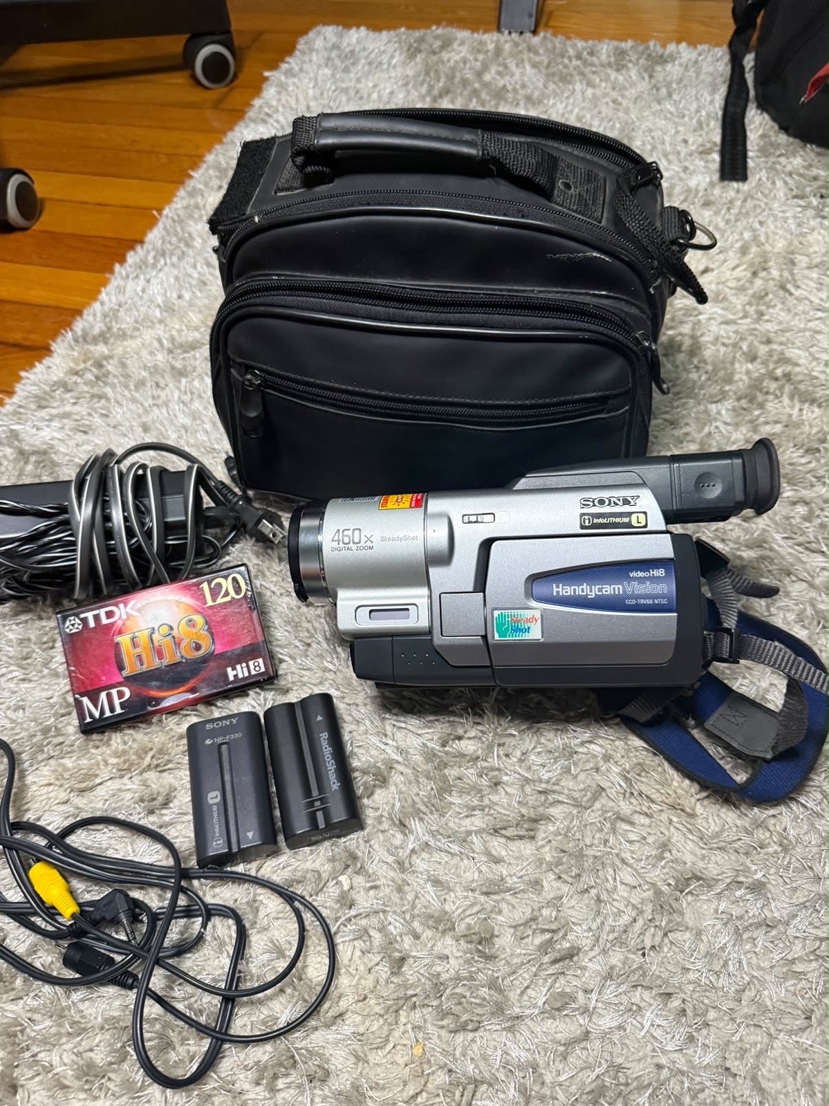 Sony Handycam Vision Hi8 Camcorder 460x Zoom NightShot 2.5\